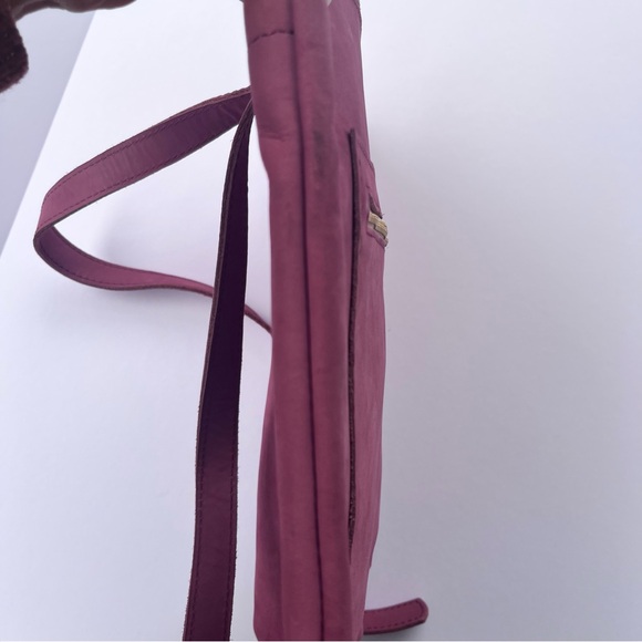 Portland, leather laptop bag - Picture 3 of 5